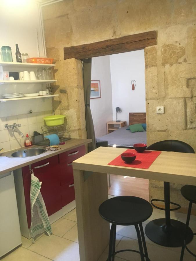 Appart Sympa Dans Le Vieux نيم المظهر الخارجي الصورة